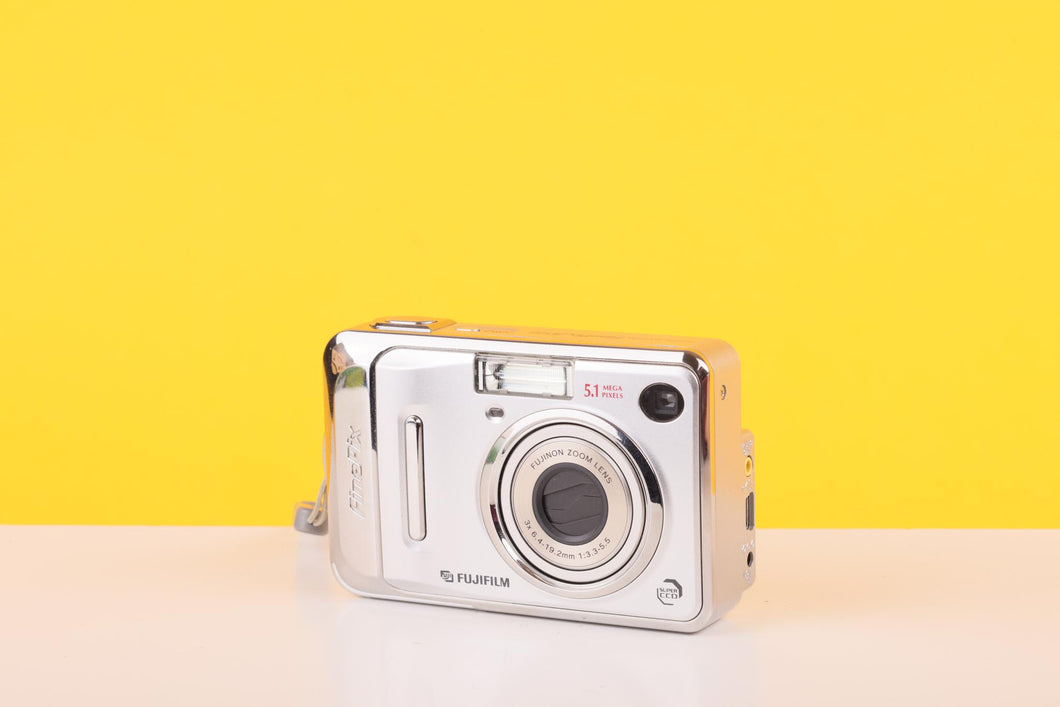 Fujifilm Finepix A500 Digitial Camera – Vintage Camera Hut