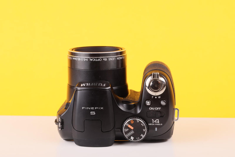 Fujifilm Finepix S2980 Bridge Digicam