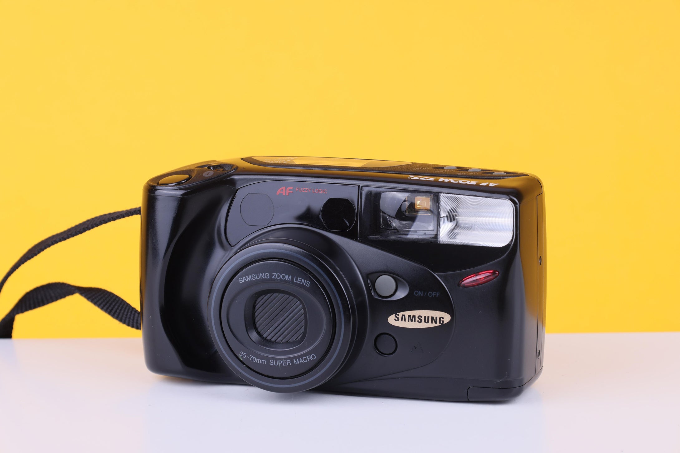 Samsung AF Zoom 777i 35mm Point and Shoot Film Camera