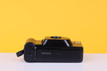 Load image into Gallery viewer, Minolta AF-DL 35mm Point and Shoot Film Camera

