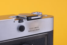 Load image into Gallery viewer, Leica M7 0.72 Rangefinder 35mm Film Camera
