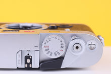 Load image into Gallery viewer, Leica M7 0.72 Rangefinder 35mm Film Camera
