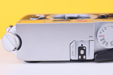 Load image into Gallery viewer, Leica M7 0.72 Rangefinder 35mm Film Camera
