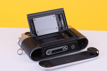 Load image into Gallery viewer, Leica M7 0.72 Rangefinder 35mm Film Camera
