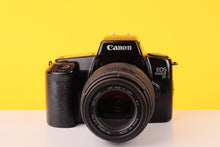 Load image into Gallery viewer, Canon EOS 1000Fn 35mm SLR Film Camera with Sigma 70-210mm Lens
