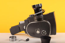 Load image into Gallery viewer, Quarz Zoom 8mm Cine Film Camera
