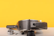 Load image into Gallery viewer, Quarz Zoom 8mm Cine Film Camera
