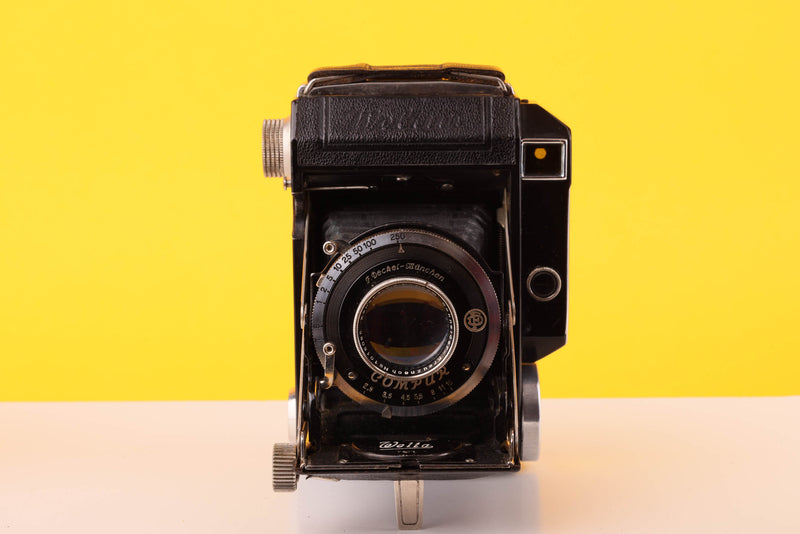 Welta Weltur 120 Folding Medium Format Film Camera with Xenar 7.5cm f/2.8 Lens
