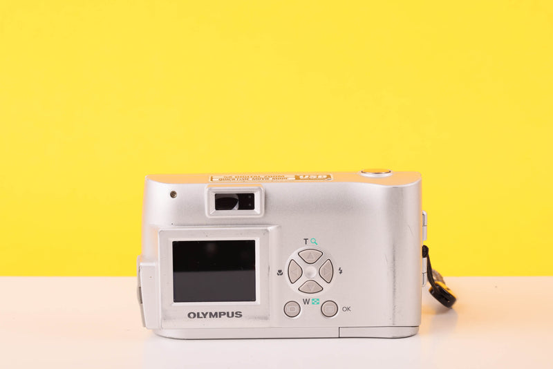 Olympus Camedia C-2 Zoom Digital Camera