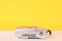 Load image into Gallery viewer, Olympus Camedia C-2 Zoom Digital Camera
