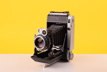 Load image into Gallery viewer, Moskva-5 Medium Format 120 Folding Film Camera
