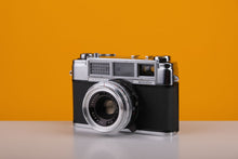 Load image into Gallery viewer, Yashica Minister-II 35mm Rangefinder Camera
