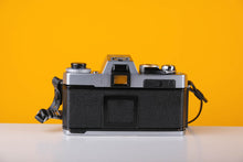 Load image into Gallery viewer, Yashica FRII 35mm Film Camera with Tamron 35-70mm Lens

