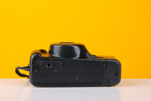 Load image into Gallery viewer, Yashica Zoomtec 90 Super 35mm Point and Shoot Film Camera with Case
