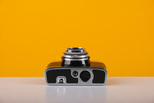 Load image into Gallery viewer, Zeiss Ikon Contina L Rangefinder 35mm Film Camera
