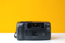Load image into Gallery viewer, Boots C35AF Focus 35mm Point and Shoot Film Camera with RICOH lens
