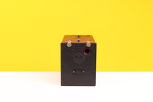 Load image into Gallery viewer, Kodak No 2 Brownie Box 120 Camera
