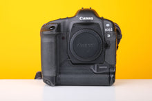 Load image into Gallery viewer, Canon Eos - 1 D Digtal Camera Body
