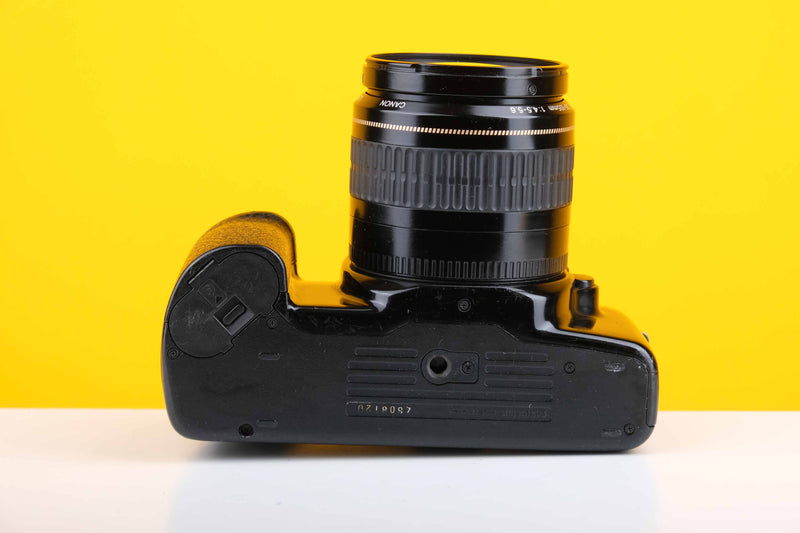 Canon EOS 1000F 35mm Film Camera with Canon 35-105mm f4.5-5.6 Zoom Lens