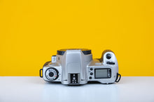 Load image into Gallery viewer, Canon EOS 300/ Kiss III 35mm SLR Film Camera Silver Body Silver
