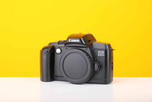 Load image into Gallery viewer, Canon EOS 5000 35mm Film Camera Body
