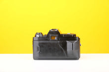 Load image into Gallery viewer, Centon DF-300 35mm SLR Film Camera with Miranda 35-70mm f3.5-4.5 MC Macro Lens
