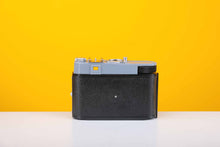 Load image into Gallery viewer, Cosmic 35 35mm Rangefinder Film Camera with Leather Case
