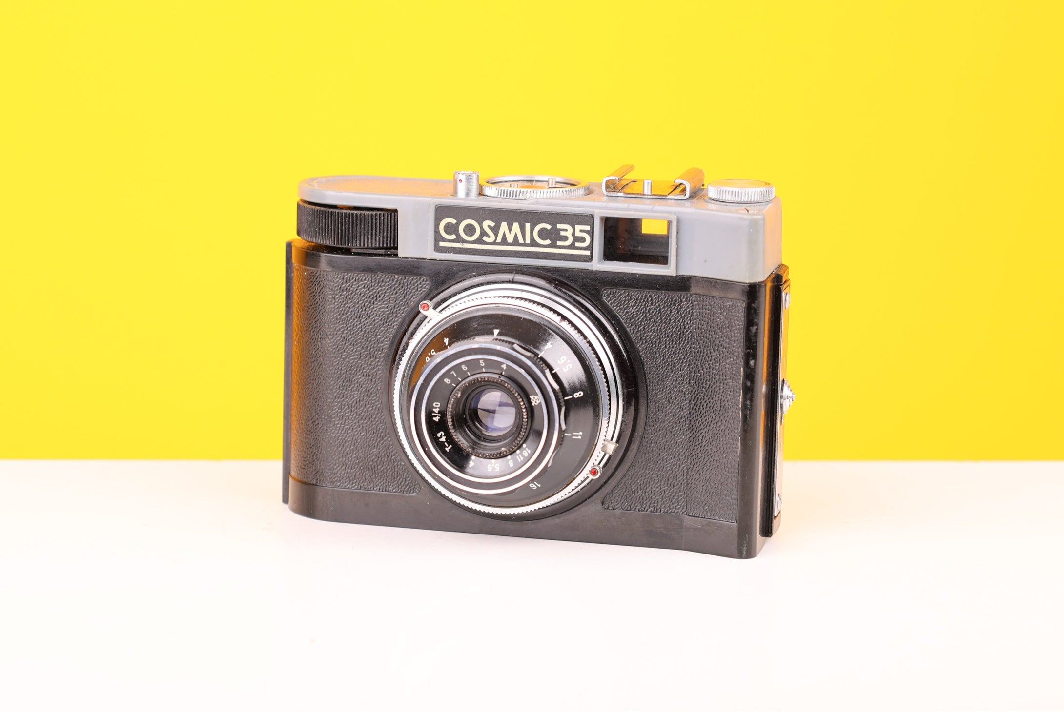 Cosmic 35 35mm Rangefinder Film Camera with Leather Case
