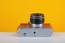 Load image into Gallery viewer, Edixa-Mat Flex Model 5 35mm Film Camera with Domiplan Meyer-Optik Gorlitz 50mm f2.8 Lens
