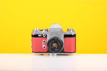Load image into Gallery viewer, Edixa Flex 35mm SLR Film Camera in Red with Leather Case
