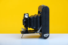 Load image into Gallery viewer, Ernemann Detektiv Aplanat Folding Camera
