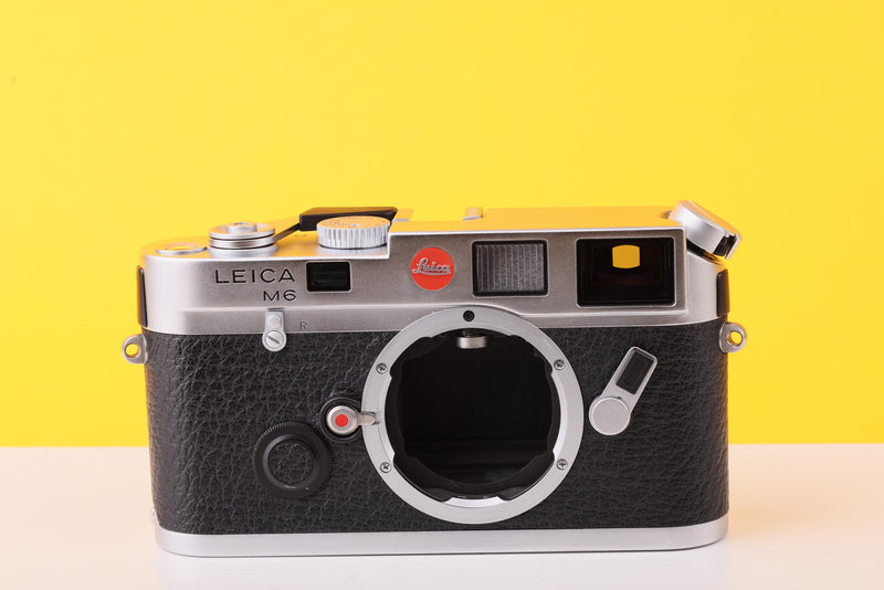 Leica M6 0.72 Rangefinder 35mm Film Camera