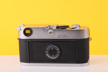 Load image into Gallery viewer, Leica M6 0.72 Rangefinder 35mm Film Camera
