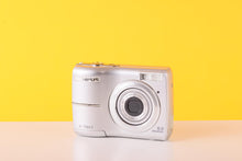 Load image into Gallery viewer, Olympus X-760 Digital Camera
