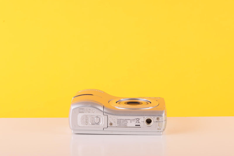 Olympus X-760 Digital Camera