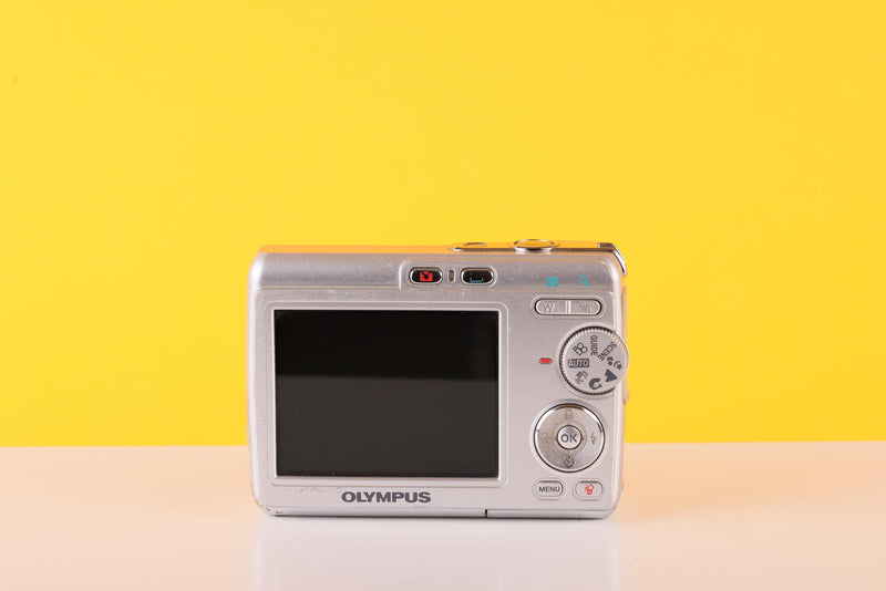 Olympus X-760 Digital Camera