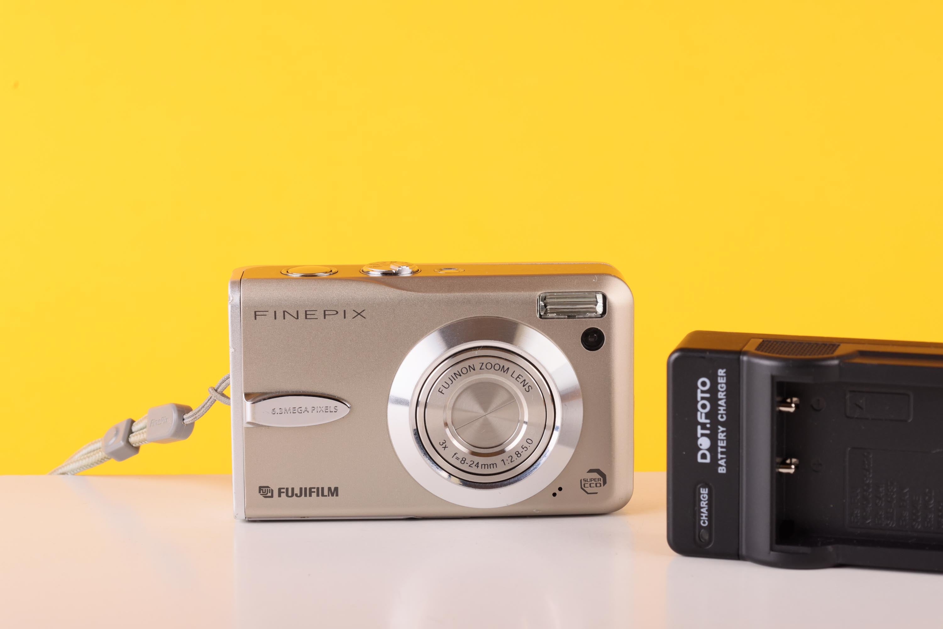 Fujifilm Finepix F30 Digital Camera – Vintage Camera Hut