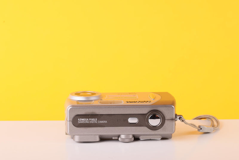 Samsung Digimax 401 Digital Camera