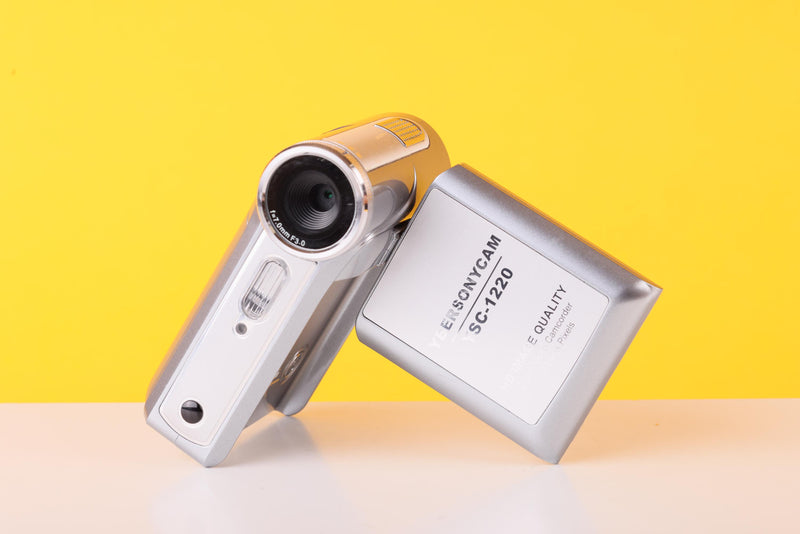 Digital Video Camcorder 11.2 Megapixels