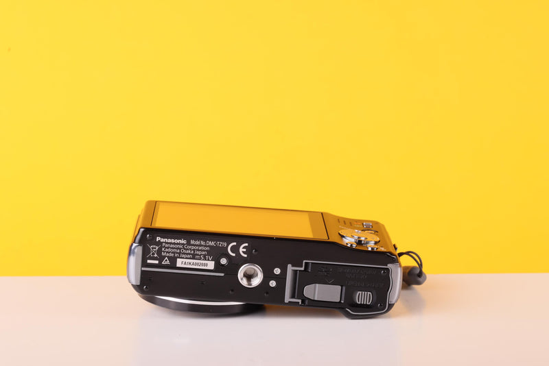 Panasonic Lumix DMC-TZ19 Compact Digital Camera