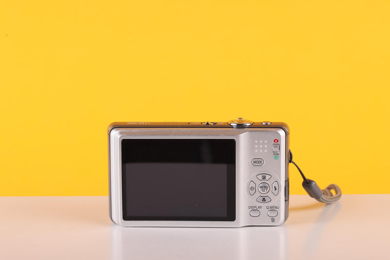 Panasonic Lumix DMC-FS16 14MP Digital Compact Camera Silver - Boxed