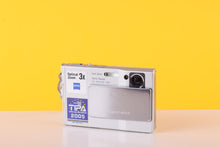 Load image into Gallery viewer, Sony Cyber-Shot DSC T7 Digital Camera
