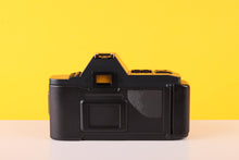 Load image into Gallery viewer, Canon T70 SLR 35mm Film Camera with Canon FD 35-70mm F3.5 Lens
