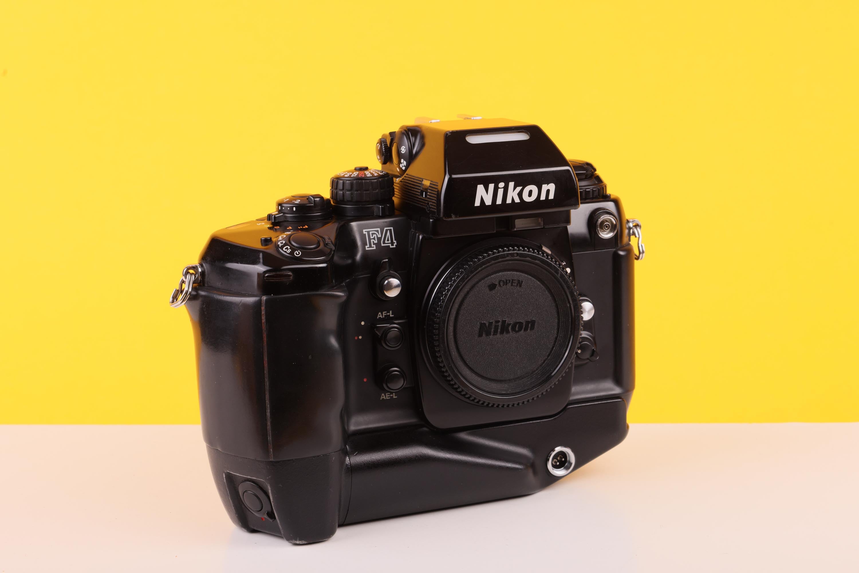 Nikon F4s 35mm SLR Film Camera Body with Nikon MB-21 Motor Winder