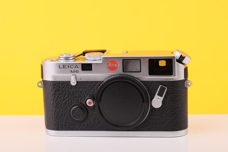 Leica M6 0.72 Rangefinder 35mm Film Camera