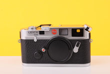 Load image into Gallery viewer, Leica M6 0.72 Rangefinder 35mm Film Camera
