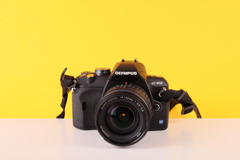 Olympus E-410 Digital SLR Camera with Zuiko 14-42mm Lens