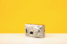 Load image into Gallery viewer, Fujifilm FinePix F31FD Digital Camera CCD Sensor
