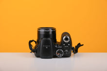 Load image into Gallery viewer, Fujifilm Finepix S1600 Digital Camera Boxed
