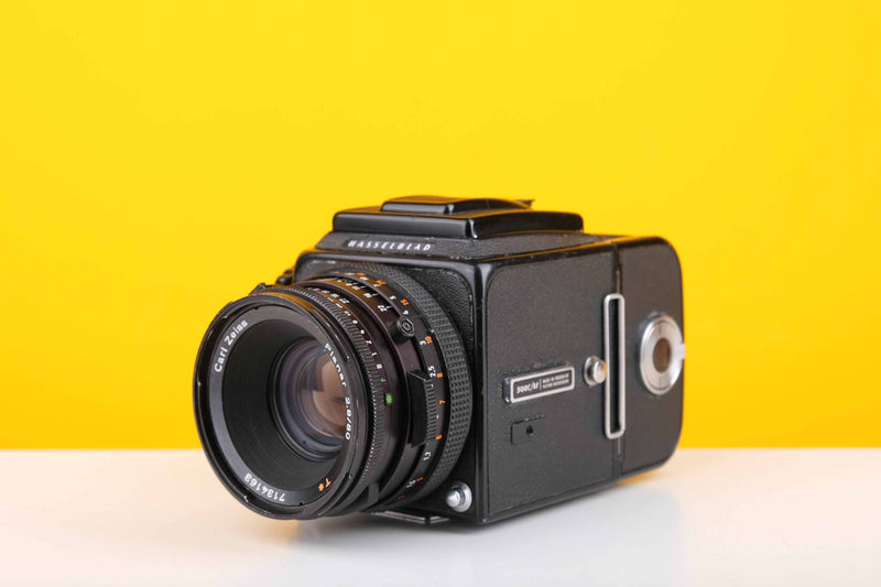 Hasselblad 500C/M  Medium Format Camera with Carl Zeiss Planar 80mm f2.8 T Lens
